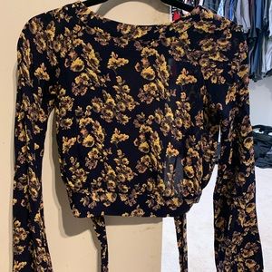 Flynn Skye Crop Floral Top Size XS